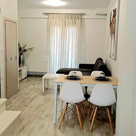 Comfy And Stylish Apt2 Ioannina Eksteriør billede